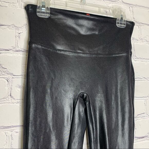 Spanx black faux leather leggings - Picture 5 of 16